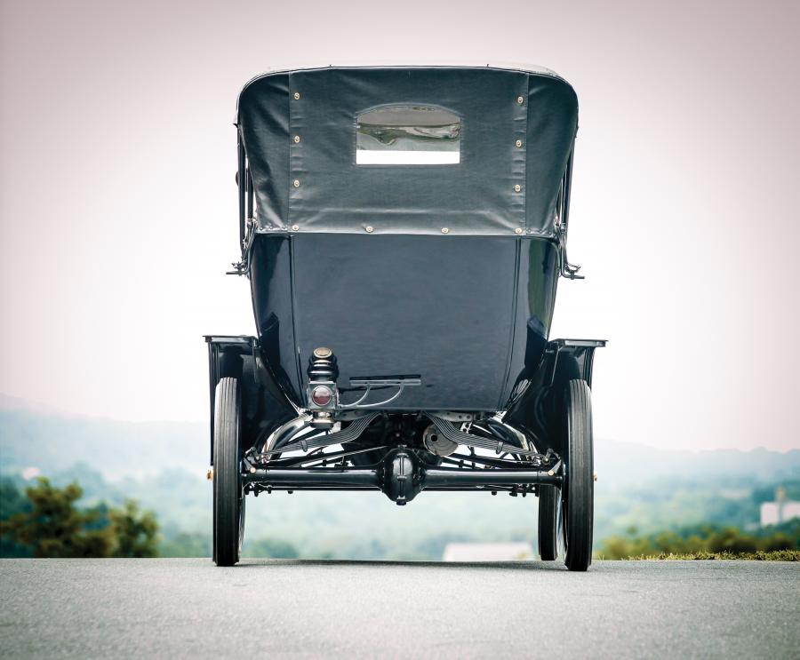  Ford Model T Touring 1913 года  (фото 2 из 13)